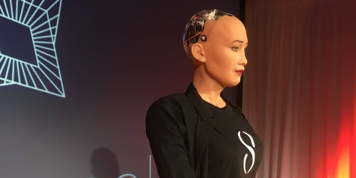 Robot 'Sophia'nın konuşacağı ikinci dil belli oldu - Sayfa 9