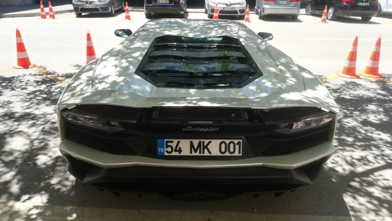 Sofuoğlu Meclis'e Lamborghini ile geldi - Sayfa 8