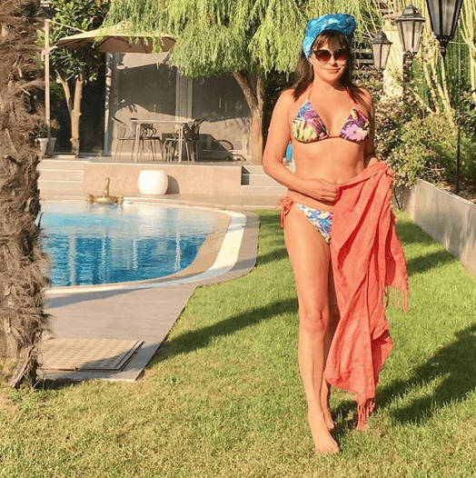 55'lik Aydan Şener'in bikinili fotoğrafı sosyal medyada gündem oldu - Sayfa 4