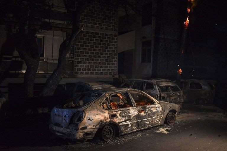 Yunanistan’daki yangından çarpıcı fotoğraflar - Sayfa 14