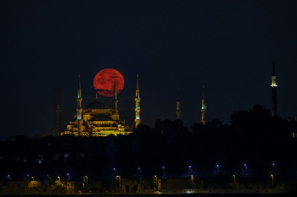 21. yüzyılın en uzun "kanlı ay" tutulması tüm yurtta böyle görüntülendi - Sayfa 23