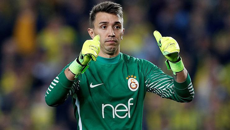 Muslera Galatasaray’dan ayrılıyor mu? - Sayfa 2