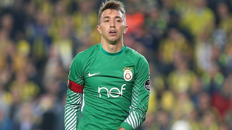 Muslera Galatasaray’dan ayrılıyor mu? - Sayfa 7