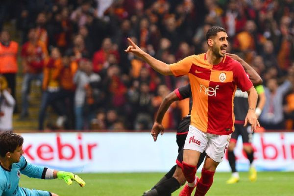 Galatasaray'da sürpriz ayrılık! Sözleşmesi feshedildi - Sayfa 13