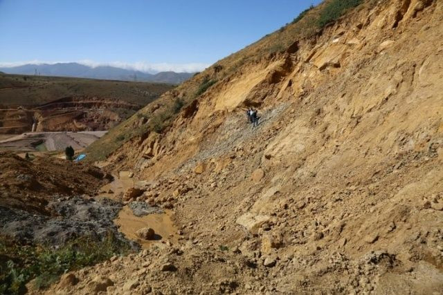 Yıllardır çıra ve kömür olarak kullandılar maden çıktı - Sayfa 6