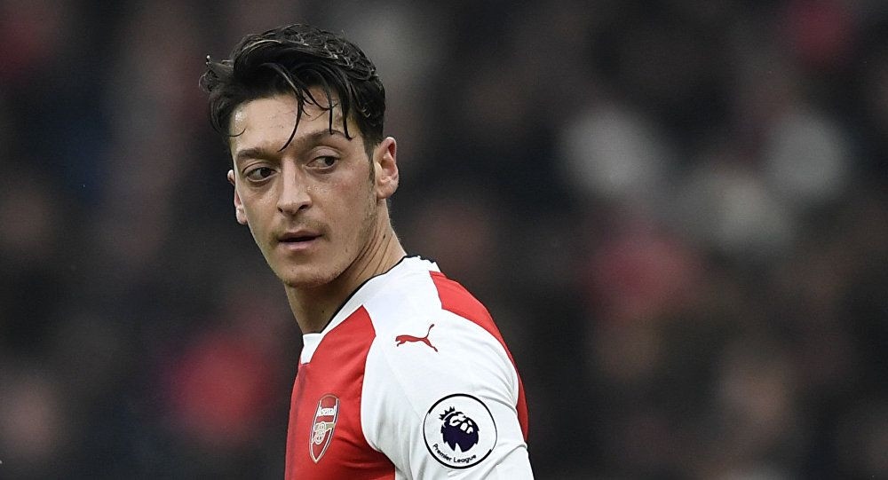 İngiliz basını Mesut Özil’in yeni takımını yazdı - Sayfa 10