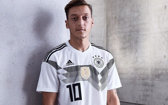 Mesut Özil'in menajeri, Alman futbolcuları sert dille eleştirdi - Sayfa 18