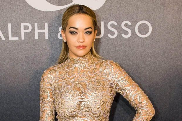 Rita Ora çırılçıplak poz verdi kapak oldu! - Sayfa 14