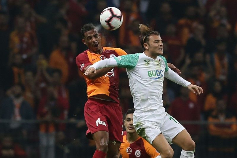Bursaspor maçında sakatlanan Galatasaraylı oyuncular Schalke maçında oynayacak mı? - Sayfa 1