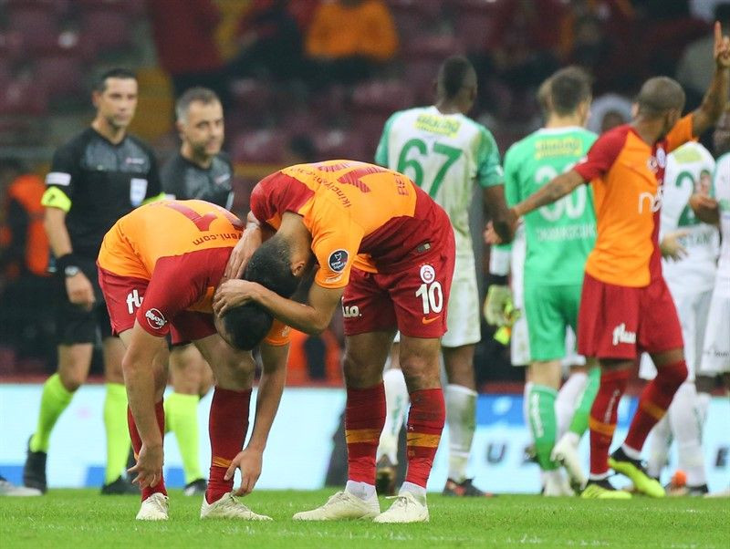 Bursaspor maçında sakatlanan Galatasaraylı oyuncular Schalke maçında oynayacak mı? - Sayfa 13