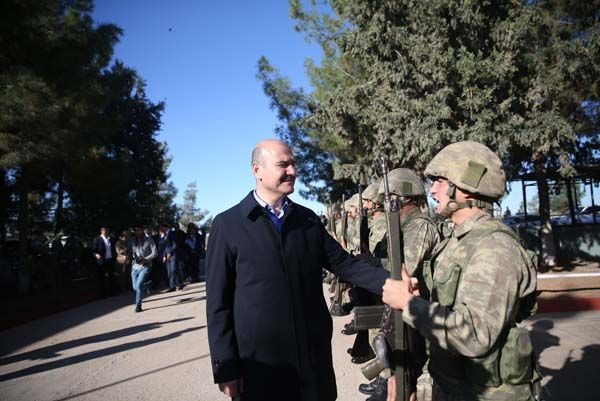 Bakan Soylu'nun gözü önünde bir terörist etkisiz hale getirildi - Sayfa 16