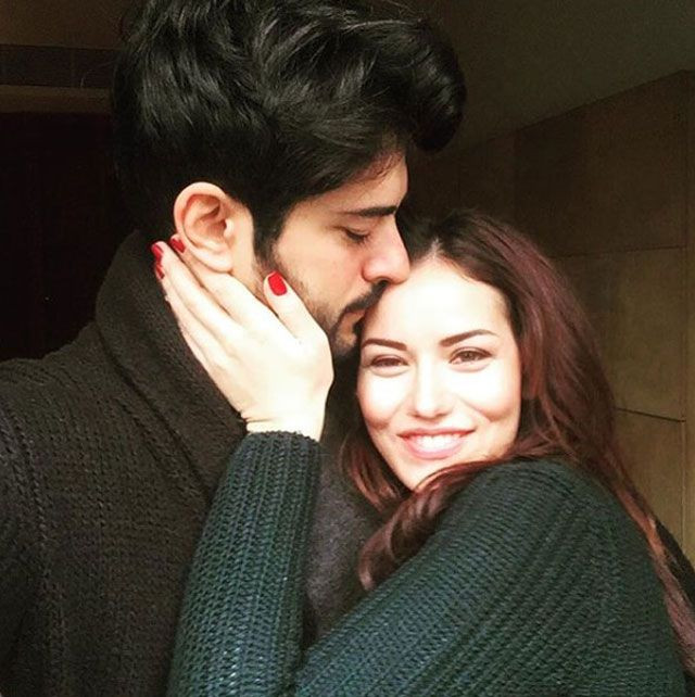 Burak Özçivit kesenin ağzını açtı! Fariye Evcen’e ne hediye aldı? - Sayfa 9