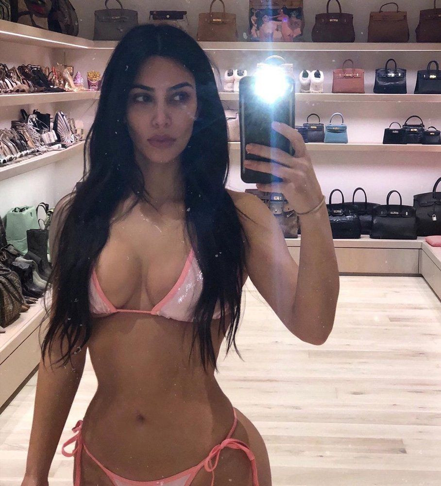 Kim Kardashian'ın spreye ihtiyacı varmış! - Sayfa 1