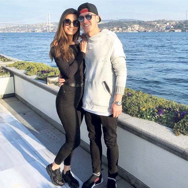 Mesut Özil ile Amine Gülşe'nin düğün tarihleri belli oldu - Sayfa 6