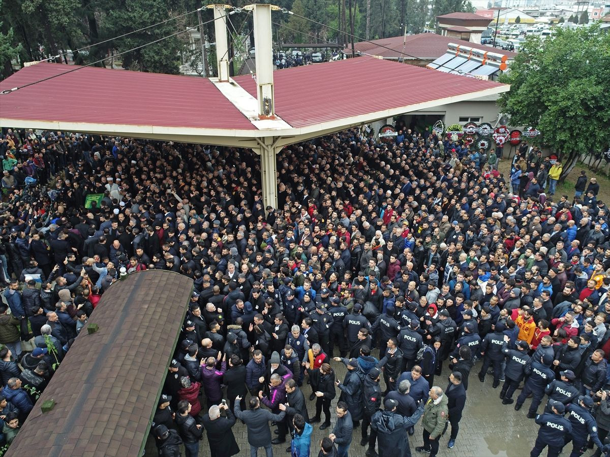 Fatih Terim'in babası son yolculuğuna uğurlandı - Sayfa 11