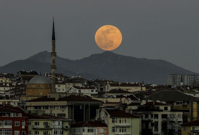 Süper Ay izleyenleri büyüledi - Sayfa 18