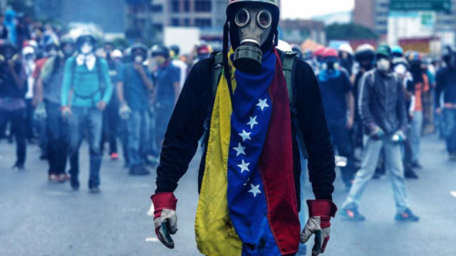 Venezuela'da iç savaş tehlikesi