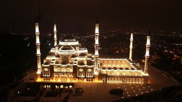 Çamlıca Camii’nin açılış tarihi belli oldu