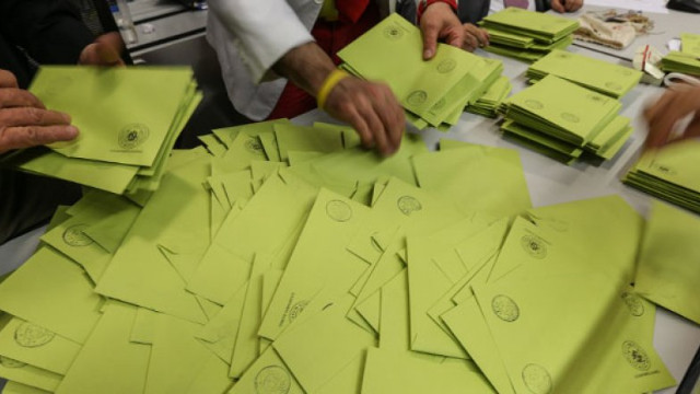İstanbul'da 18 ilçede oylar yeniden sayılıyor