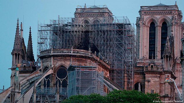 Notre Dame Katedrali’nin onarımı için toplanan bağış 700 milyon euroya ulaştı - Sayfa 6