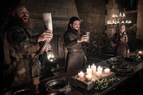 Game Of Thrones’taki Starbucks bardağının değeri 2.3 milyar dolar! - Sayfa 1