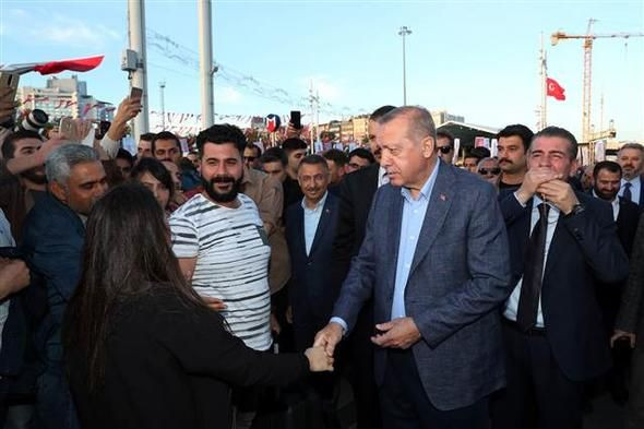 Cumhurbaşkanı Erdoğan iftar yapmak için Taksim'e geldi - Sayfa 1