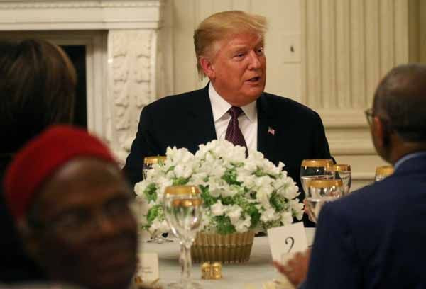 Trump, Beyaz Saray'da iftar verdi - Sayfa 7