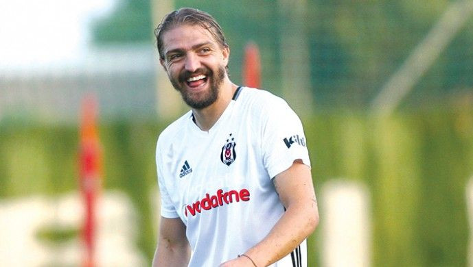 Beşiktaş'ta o futbolcu ayrılıyor! - Sayfa 5