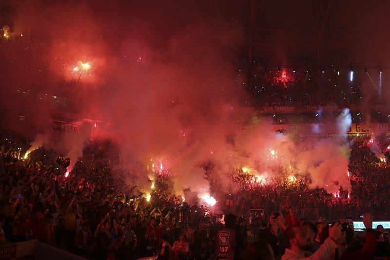 Galatasaray'ın şampiyonluk kutlamalarından görüntüler - Sayfa 8