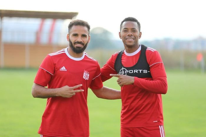 Beşiktaş, Douglas transferini bitirdi! - Sayfa 9