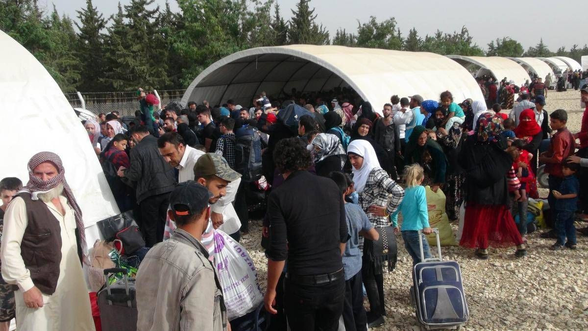 Bayram için ülkelerine gitmişlerdi! 11 bin Suriyeli geri geldi - Sayfa 5