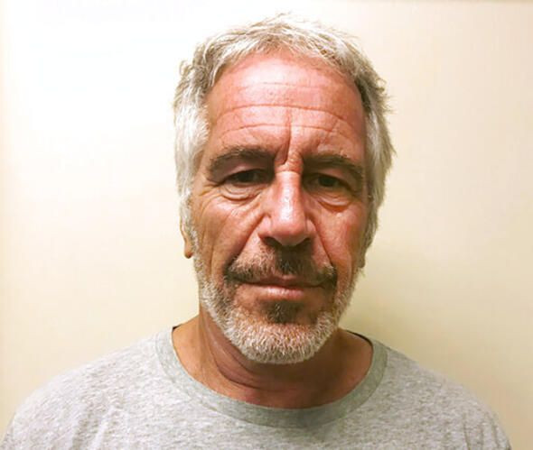 Sapık milyarder Jeffrey Epstein'in hapisteki sırrı ortaya çıktı - Sayfa 18