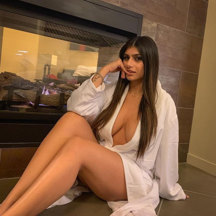 Mia Khalifa'ya sürpriz davet! Tribüne çağırdılar - Sayfa 17