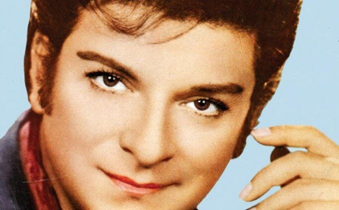 Zeki Müren'in vefatının ardından 23 yıl geçti - Sayfa 22