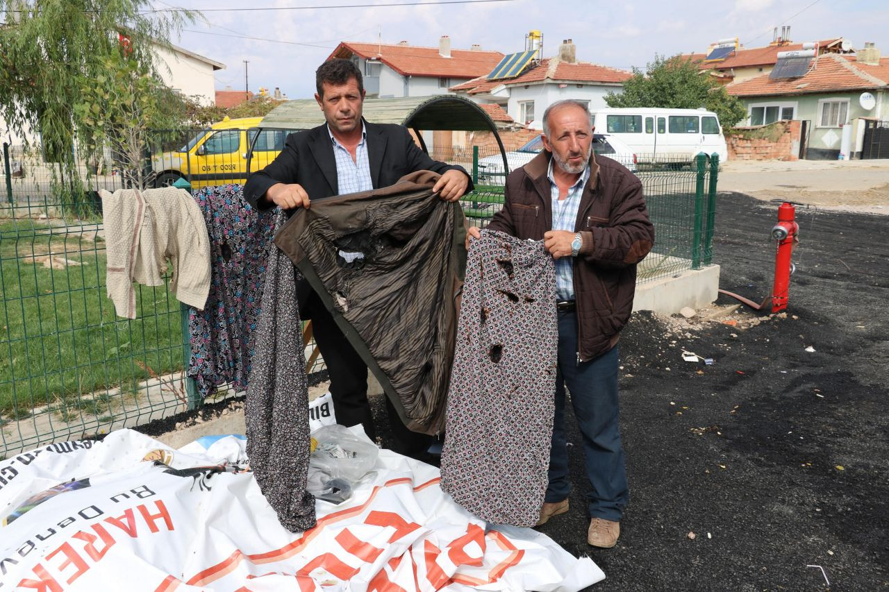 Akılara durgunluk veren olay! Gittikleri her ev ve elbiseleri yanıyor! - Sayfa 18