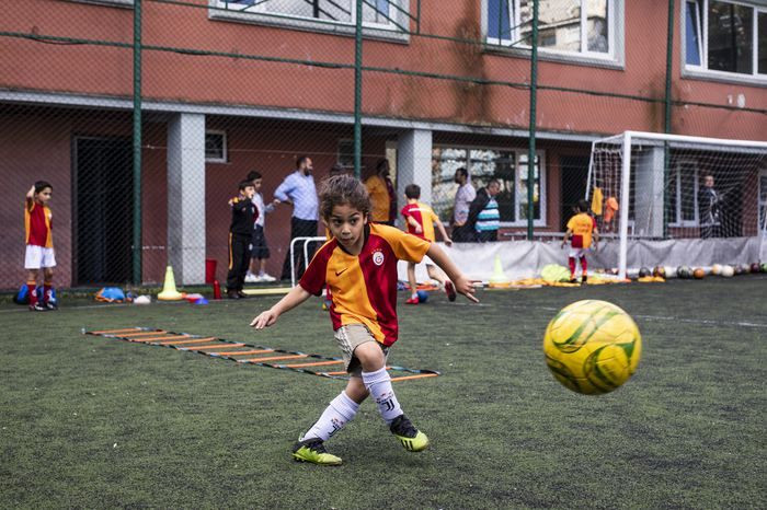 5 yaşındaki Arat, karın kaslarıyla fenomen oldu - Sayfa 11