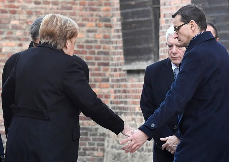 Titreme nöbetleriyle başlamıştı! Merkel yine endişelendirdi - Sayfa 15