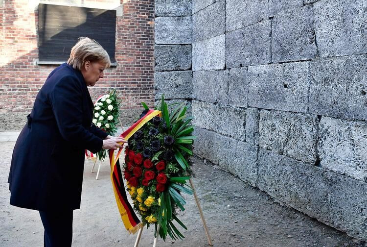 Titreme nöbetleriyle başlamıştı! Merkel yine endişelendirdi - Sayfa 8