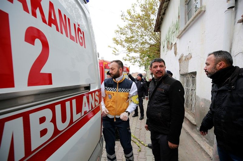 Konya’da 2 katlı ev çöktü! Enkaz altında kalan 3 kişi hayatını kaybetti - Sayfa 8