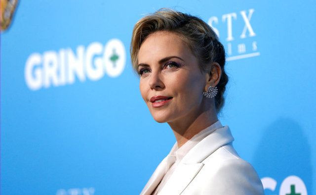 Charlize Theron: Annem babamı öldürdü ve ben bundan hiç utanmıyorum - Sayfa 4