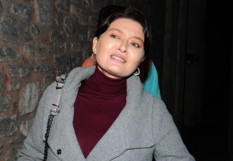 Nurgül Yeşilçay'dan estetik itirafı: Yüzüme bir şey yaptırdım ama ne bilmiyorum - Sayfa 1