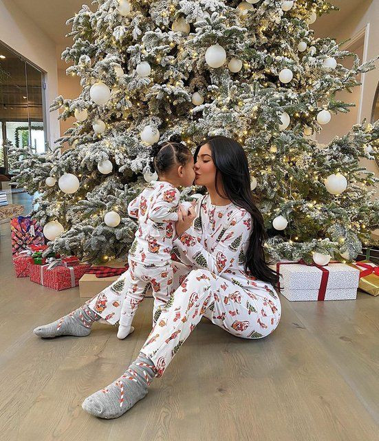 Kylie Jenner'dan 2019'a veda pozları - Sayfa 7