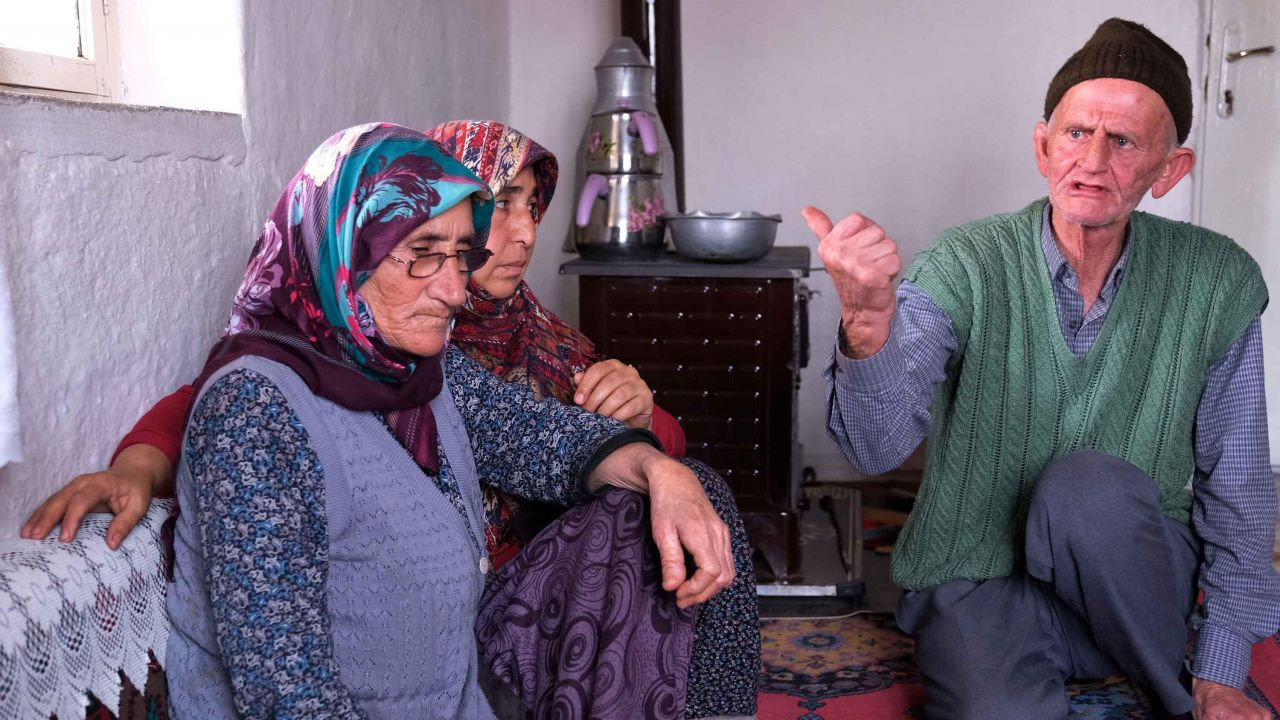 Oğlunun öldürüldüğünü öğrenen anne: 15 yıldır sağ beklerken, kemikleri geldi - Sayfa 10