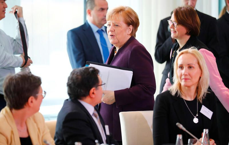 İçişleri Bakanı Merkel'in elini sıkmadı - Sayfa 2