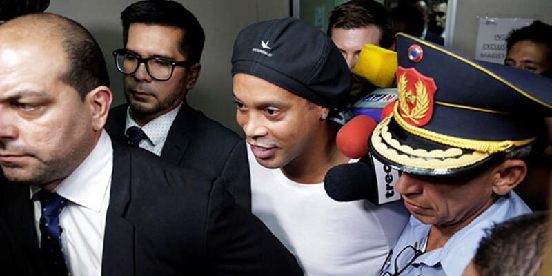 Ronaldinho neden tutuklandı? - Sayfa 1