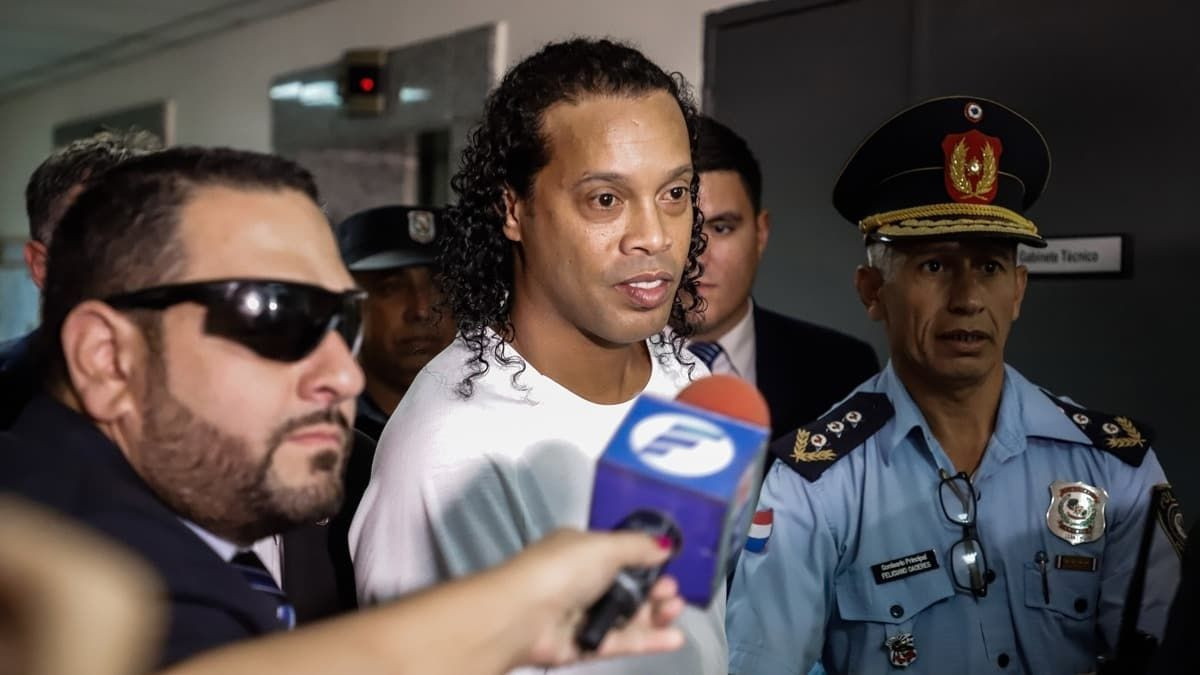 Ronaldinho neden tutuklandı? - Sayfa 4