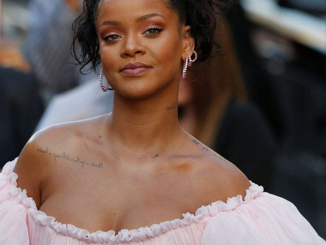 Rihanna: 10 yılda dört çocuk istiyorum - Sayfa 2