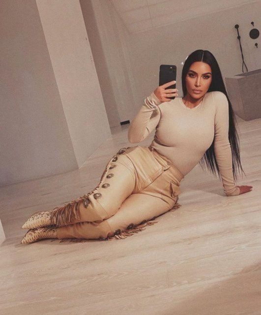 Kim Kardashian: Misafir odasında saklanıyorum - Sayfa 7