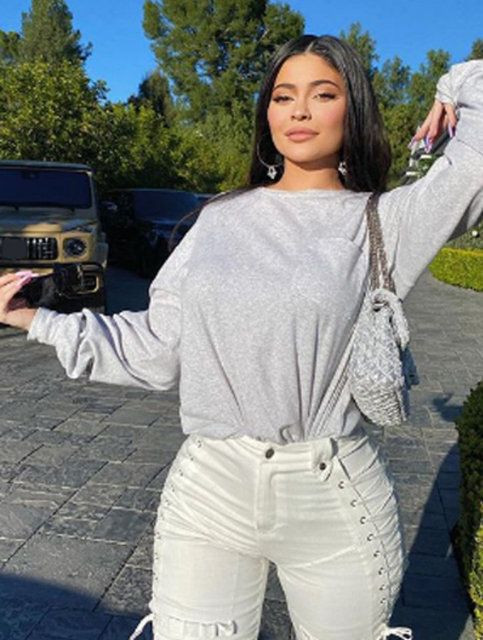 Kylie Jenner'dan yeni ev pozu - Sayfa 2