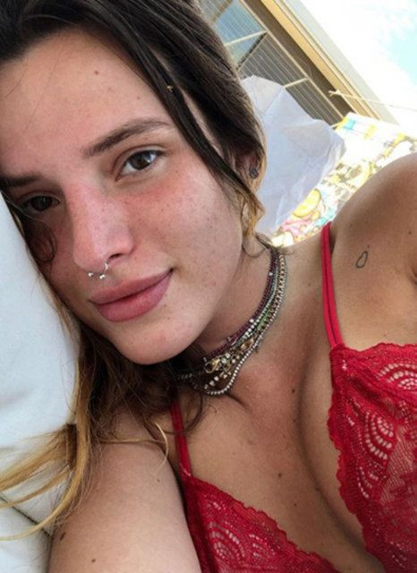 Bella Thorne: Başka yapacak bir şey yok - Sayfa 2